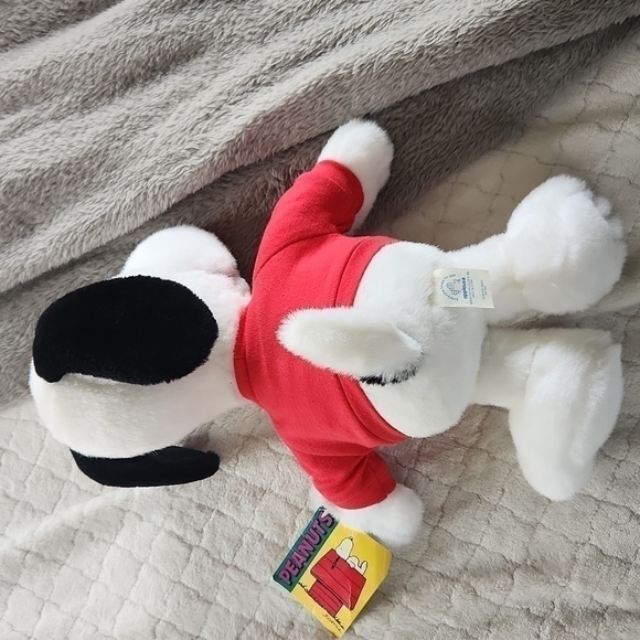 Vintage Snoopy  "Peanuts" Plush Valentines Charlie Brown Seasonal Christmas - Picture 3 of 9